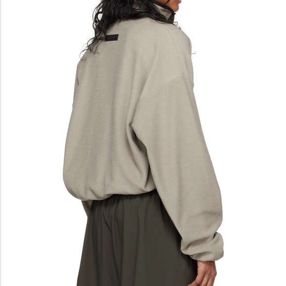 Essentials - Picture 2 of 11